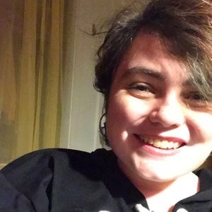 Meet your Posher, Chloe